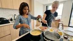 El secreto para unos huevos benedictinos cremosos en 15 minutos