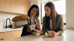 ¿Tinto o aromática en vaso desechable? Esto es lo que debes mirar antes de servirlo caliente